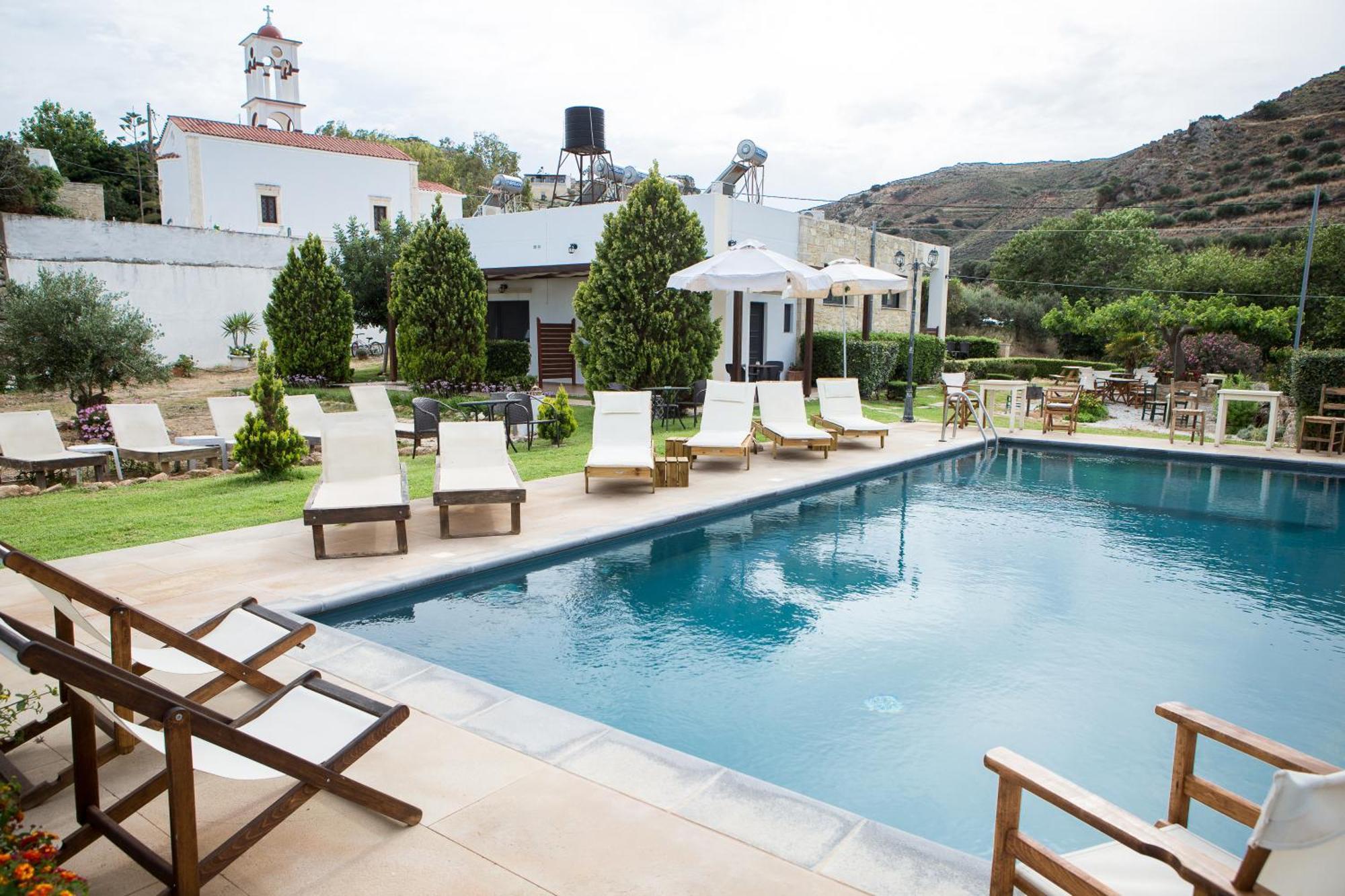 Agarathos Traditional Rooms With Pool Kalivianí Exterior foto