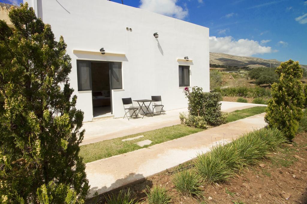 Agarathos Traditional Rooms With Pool Kalivianí Exterior foto